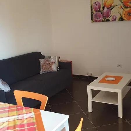 Ema Apartment