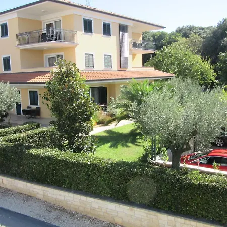 Apartment Ema