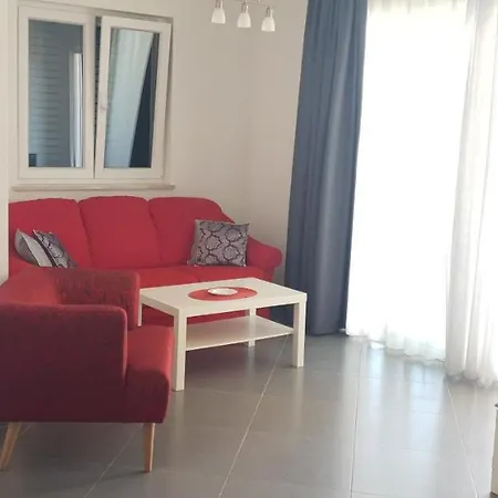 Apartment Ema *