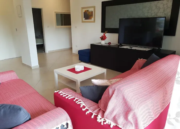 아파트 Ema 로비니